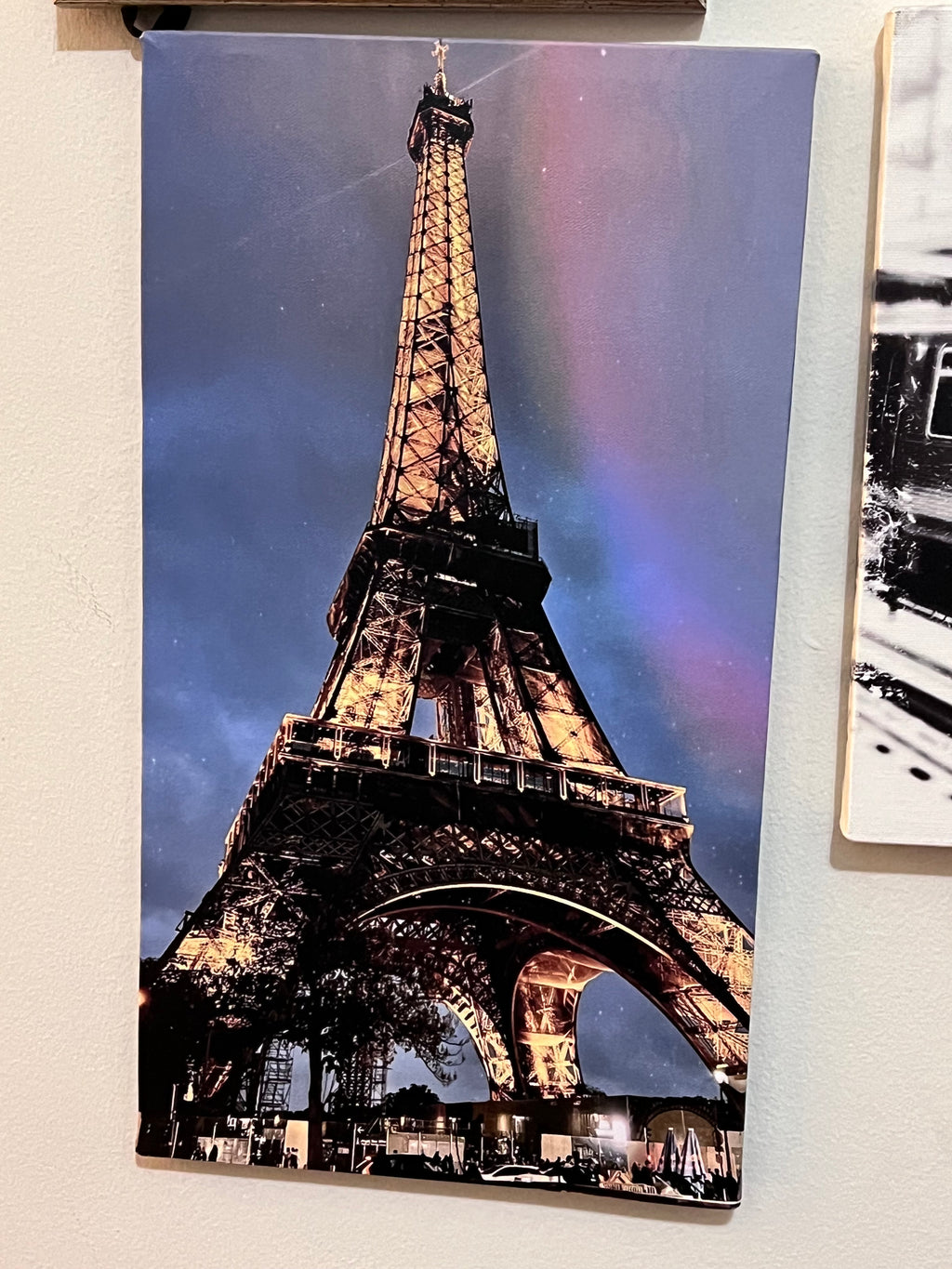 Eiffel Tower at night canvas